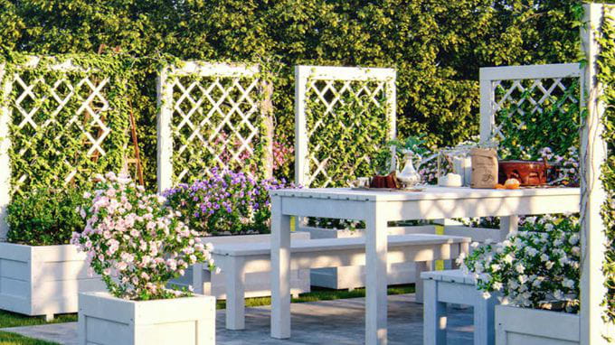 Accesorios que no pueden faltar en tu jardín este verano