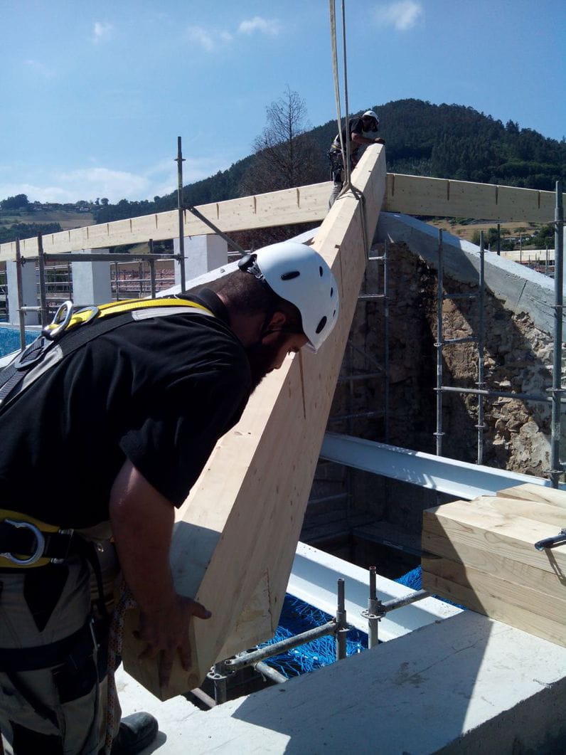 Rehabilitación de la cubierta del Monasterio de Cornellana