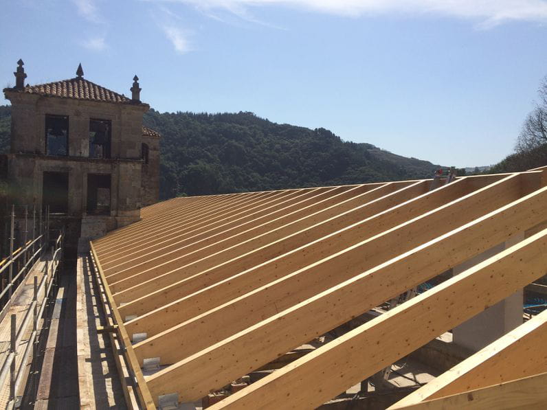 Rehabilitación de la cubierta del Monasterio de Cornellana