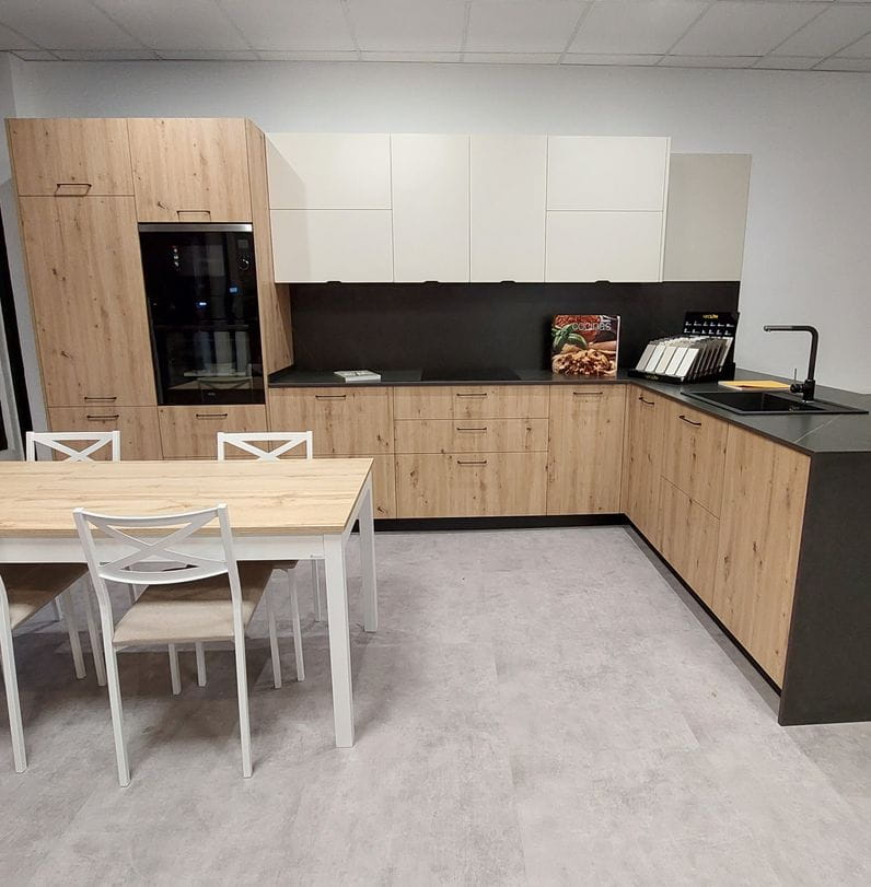 Cocinas en blanco y en madera, el dúo perfecto